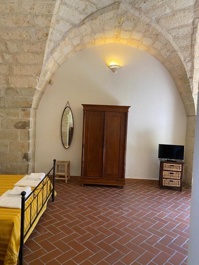 Masseria Montanari Carpignano Salentino Exterior foto