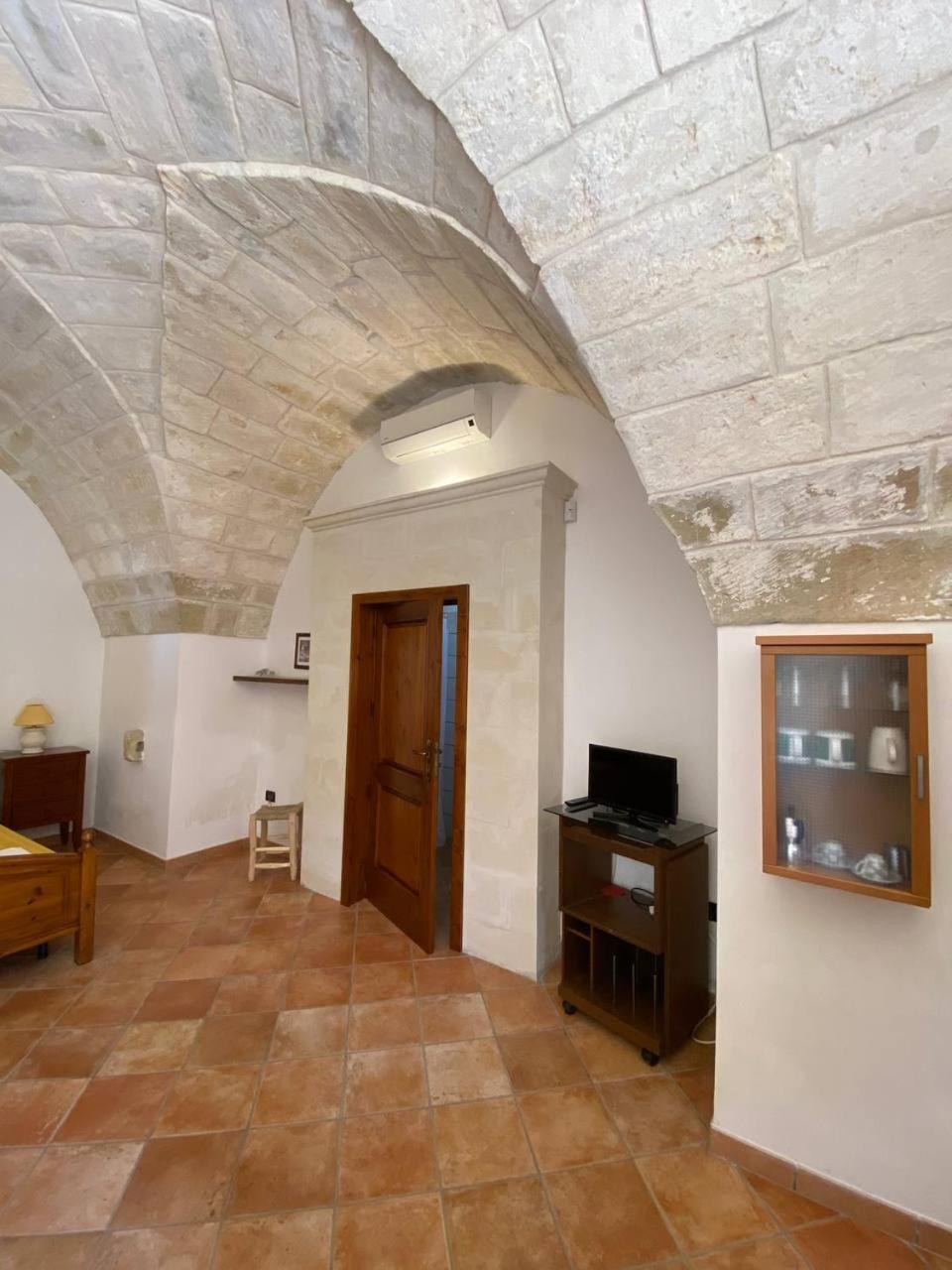Masseria Montanari Carpignano Salentino Exterior foto