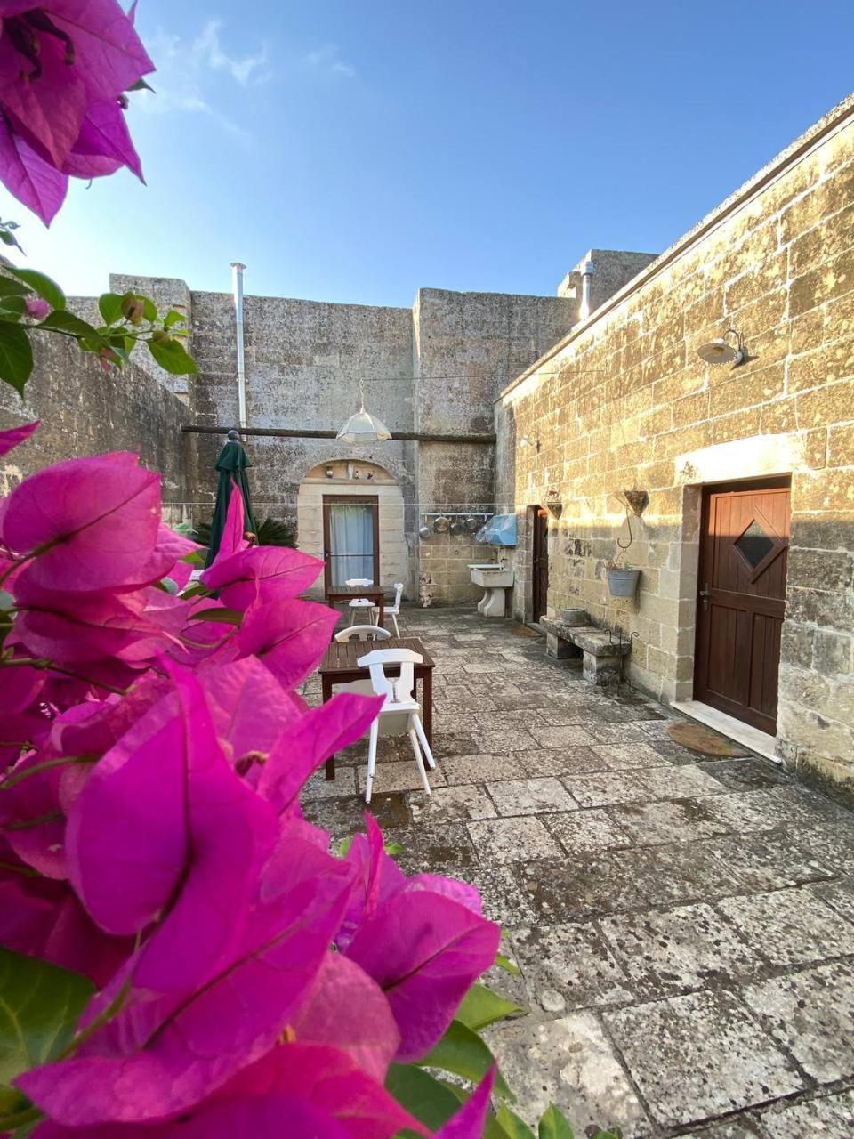 Masseria Montanari Carpignano Salentino Exterior foto